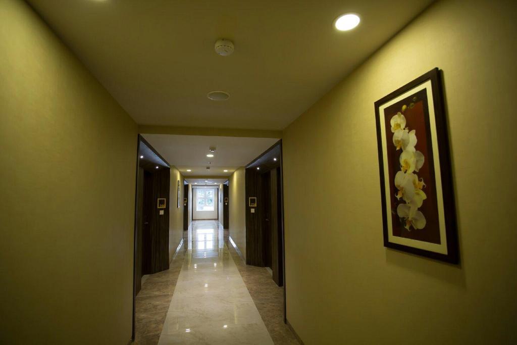 Ganpat Grand Hotel Palni Kültér fotó