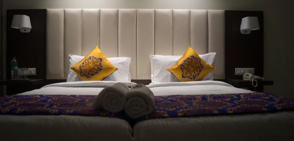 Ganpat Grand Hotel Palni Kültér fotó