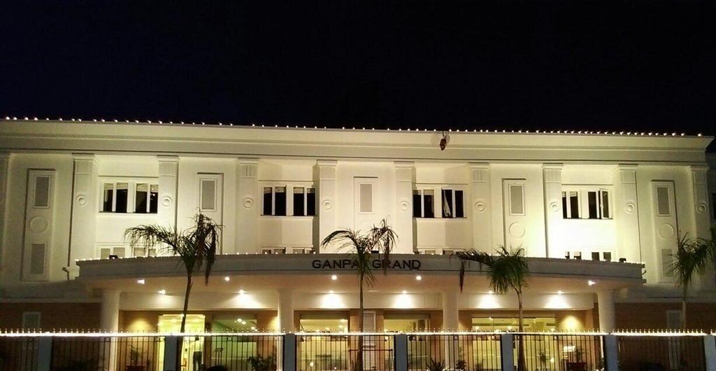 Ganpat Grand Hotel Palni Kültér fotó