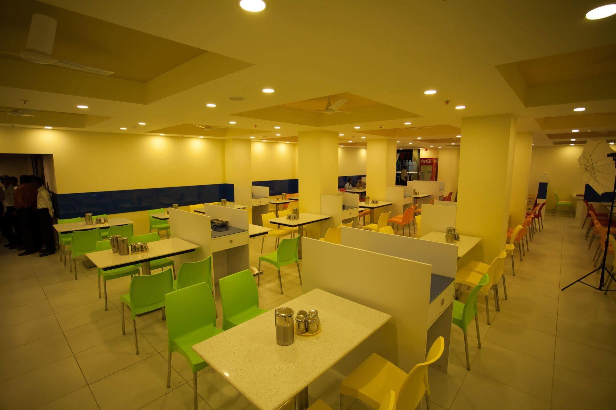 Ganpat Grand Hotel Palni Kültér fotó