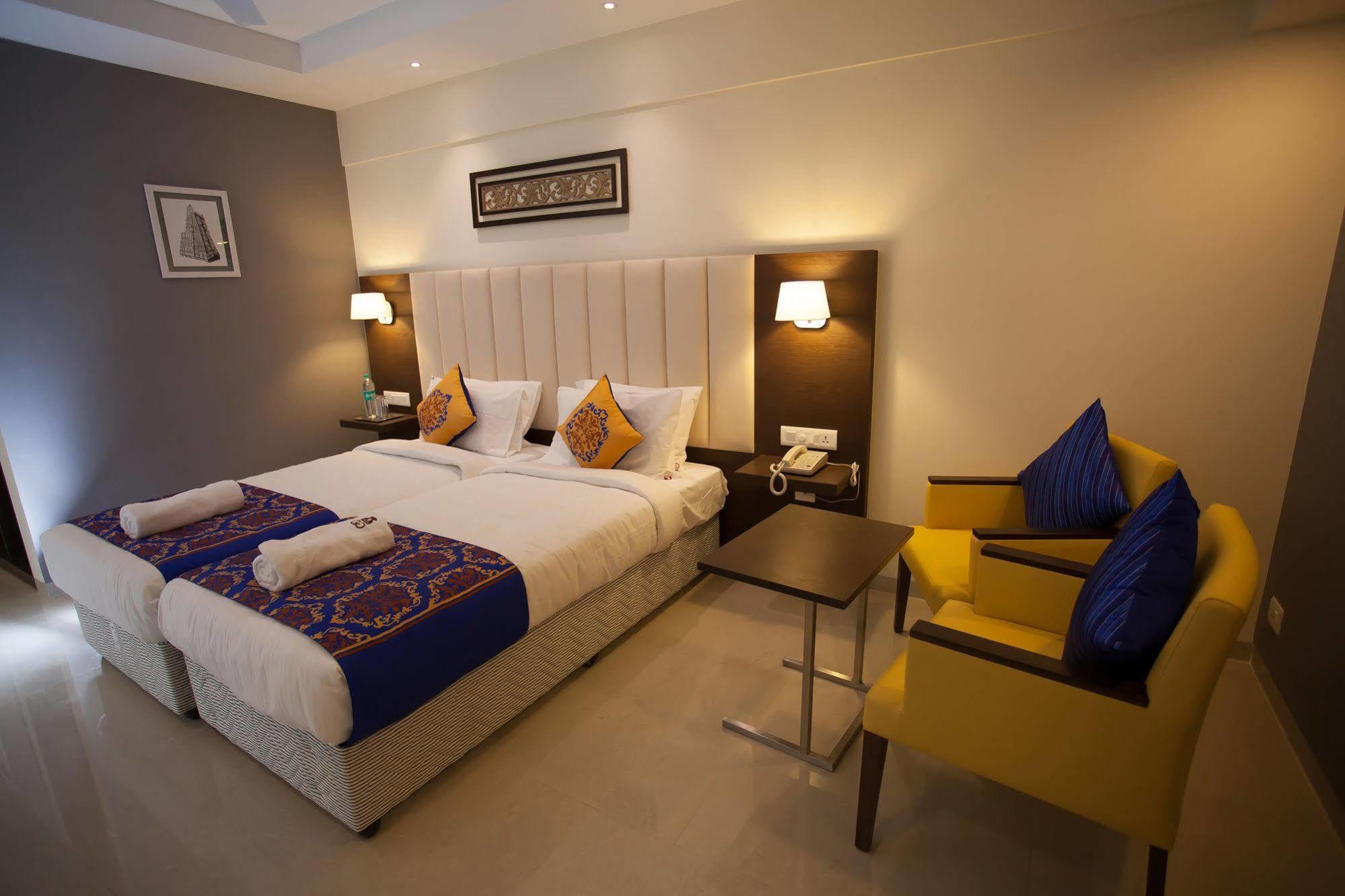 Ganpat Grand Hotel Palni Kültér fotó